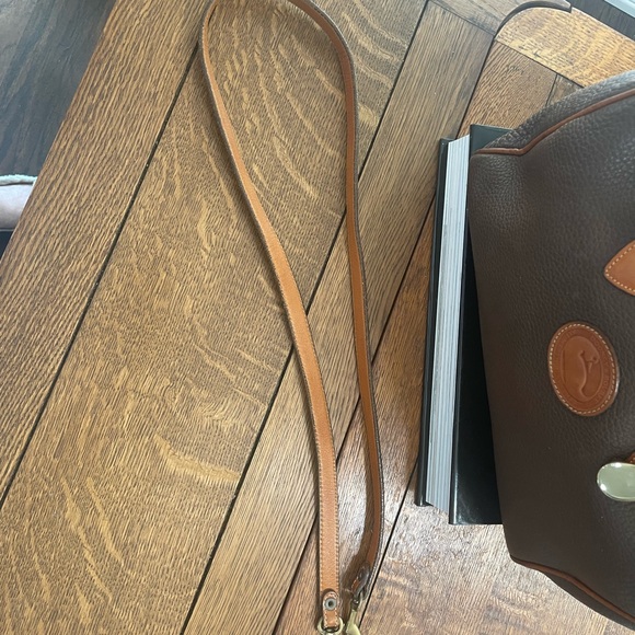 Vintage Dooney and Bourke large satchel bag with Shoulder Strap - Picture 13 of 15